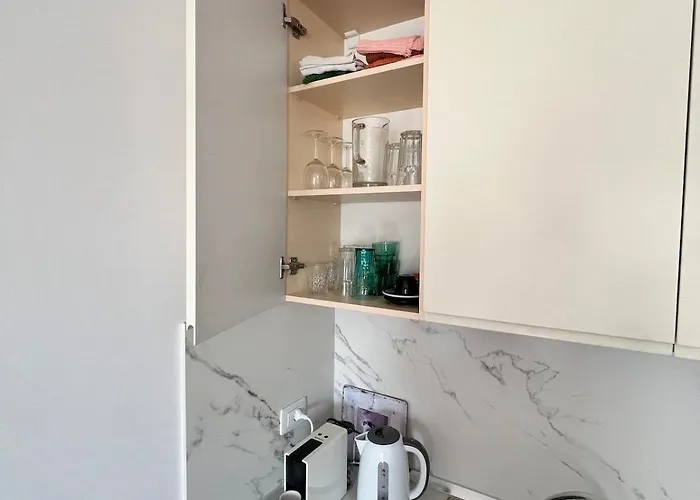 Three Above Sea Апартаменты Голем