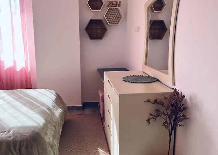 Three Above Sea Голем