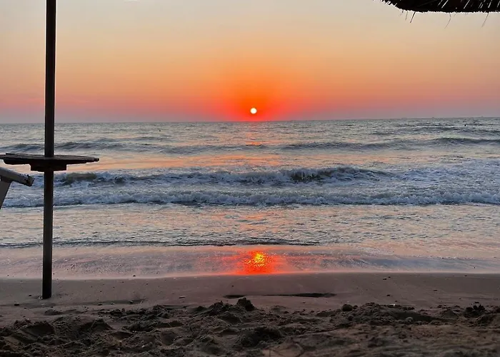 Апартаменты Three Above Sea *