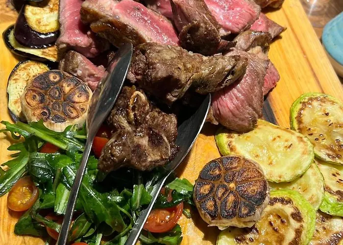 Апартаменты Three Above Sea Голем