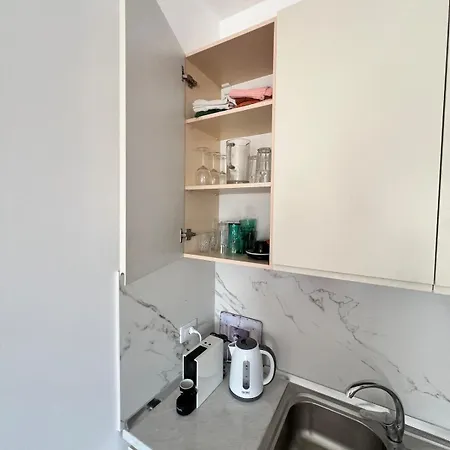 Three Above Sea Apartamento Golem (Tirana)