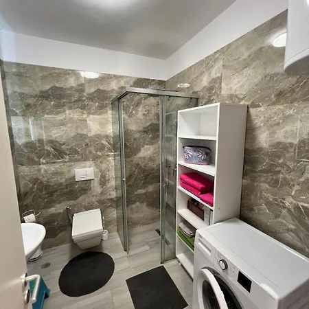 Three Above Sea * Golem (Tirana)