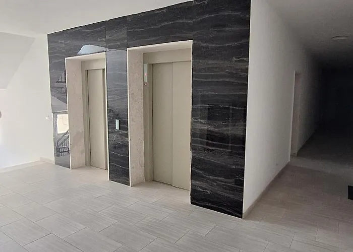 Apartman Three Above Sea